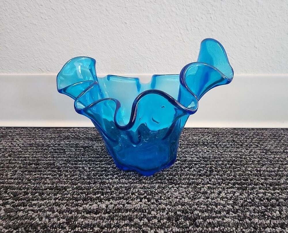 Vintage Mid-Century Modern Blue Art Glass Ruffled Bowl